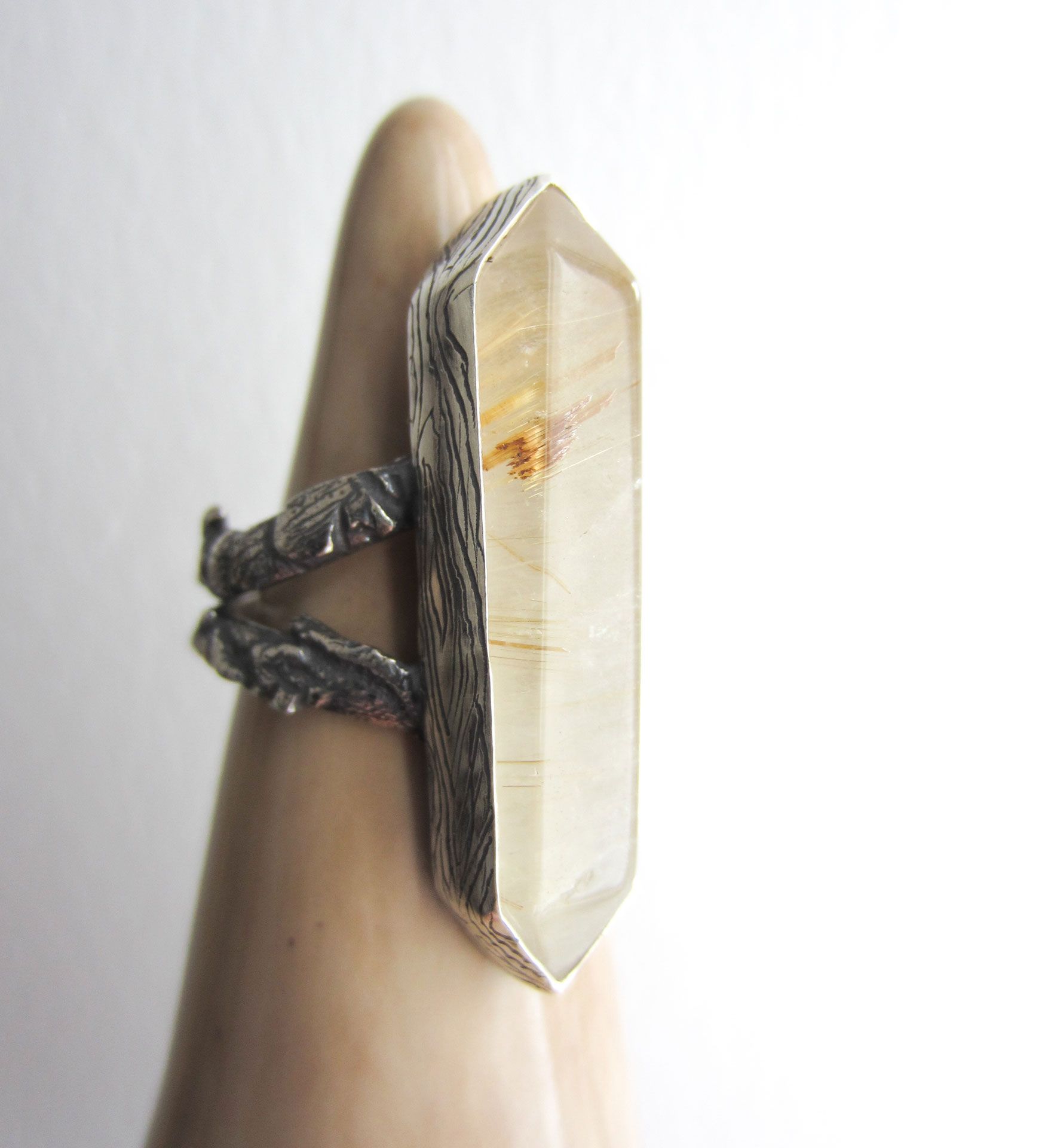 ANILLO HEBRAS DE ORO T.16