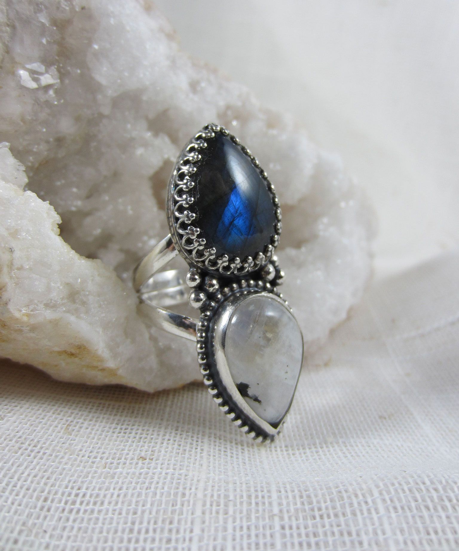 ANILLO LUNISSE T.18